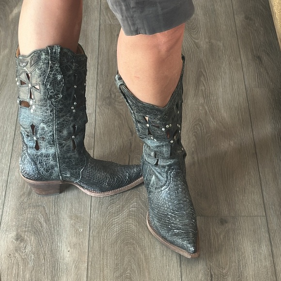 Mexico-made authentic python leather cowgirl boots - Picture 3 of 7